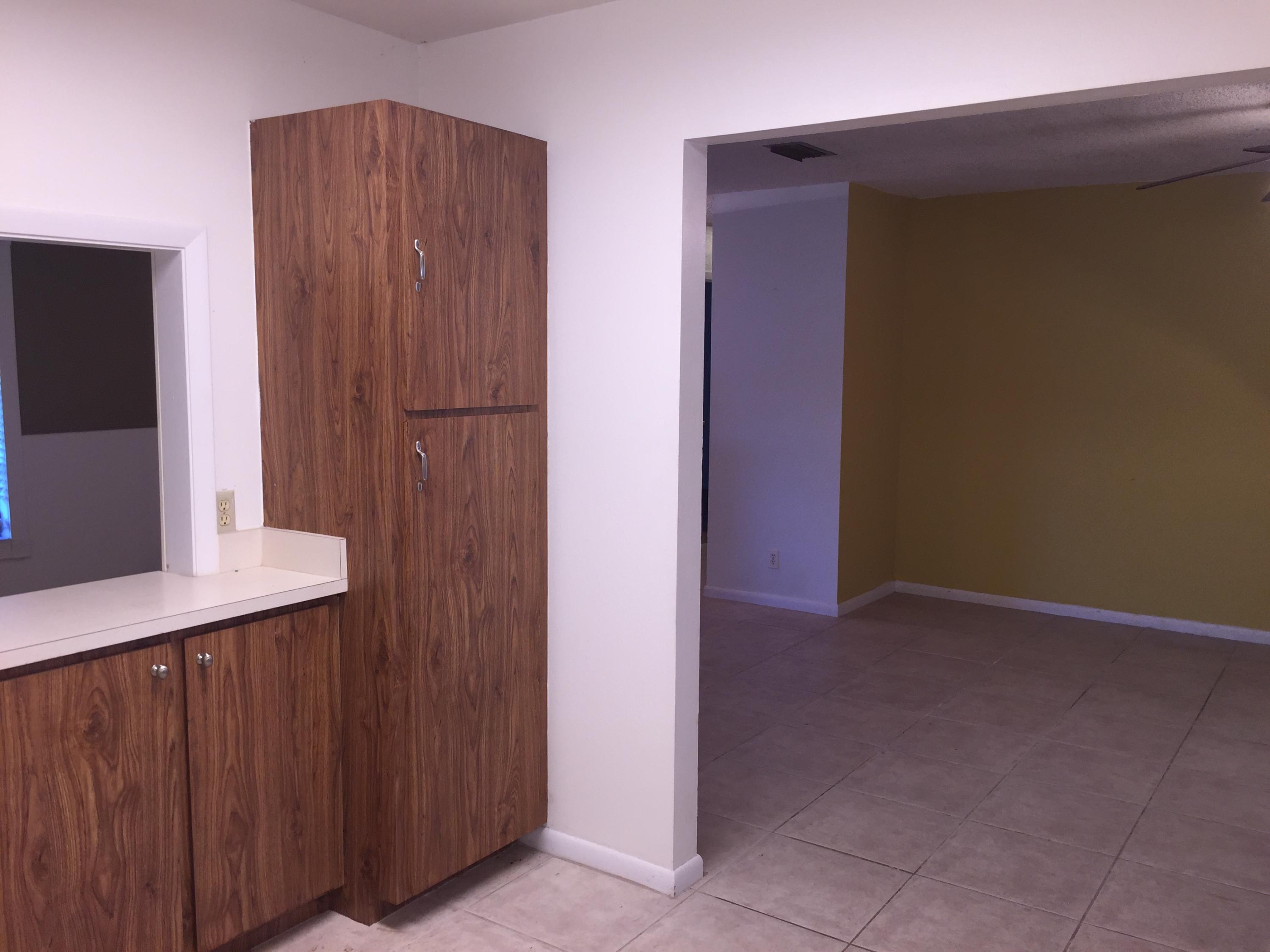 192 Bobwhite Road Royal Palm Beach, FL 33411 - Photo 12 of 35 IMG_3320