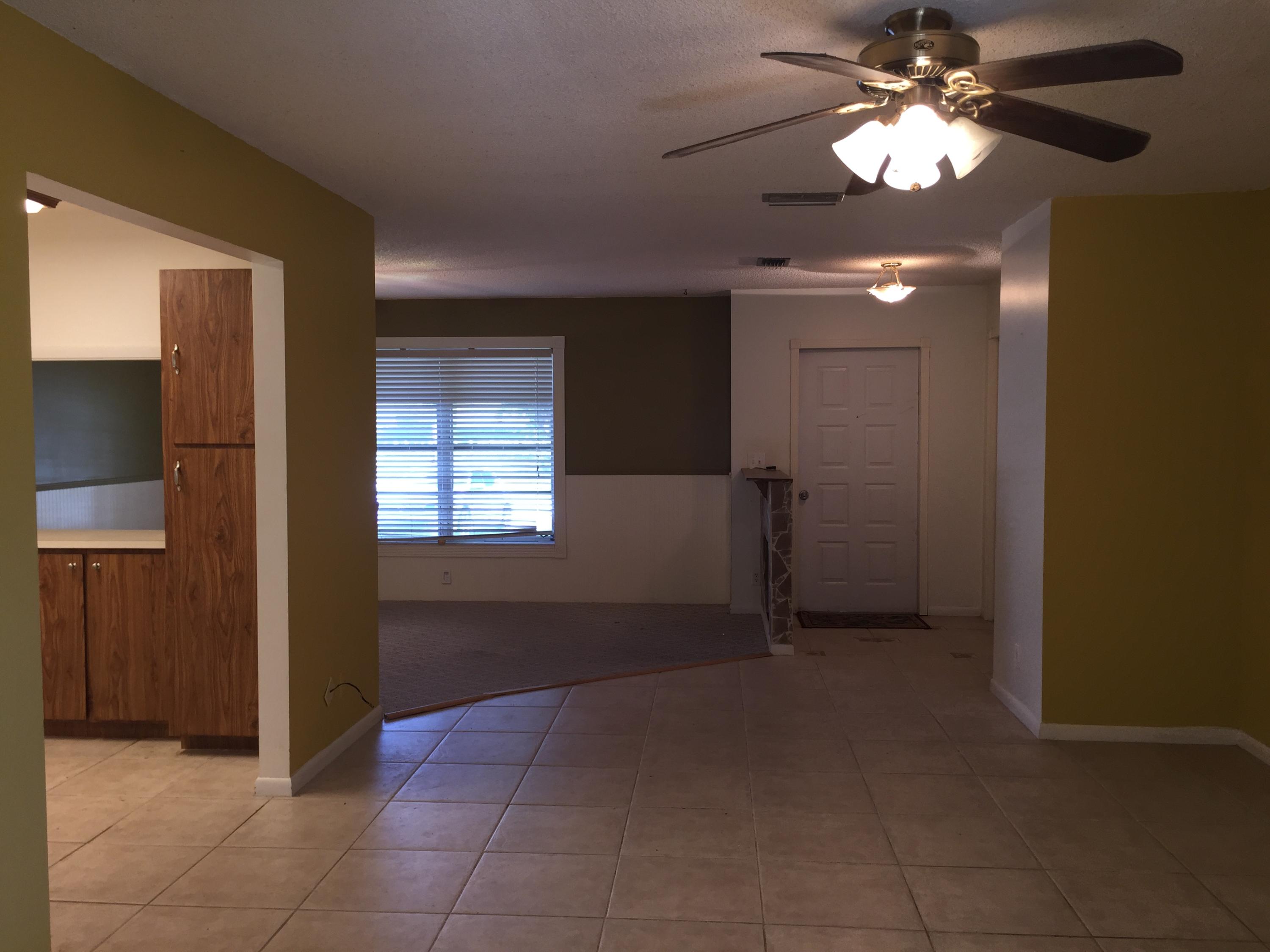 192 Bobwhite Road Royal Palm Beach, FL 33411 - Photo 14 of 35 IMG_3324