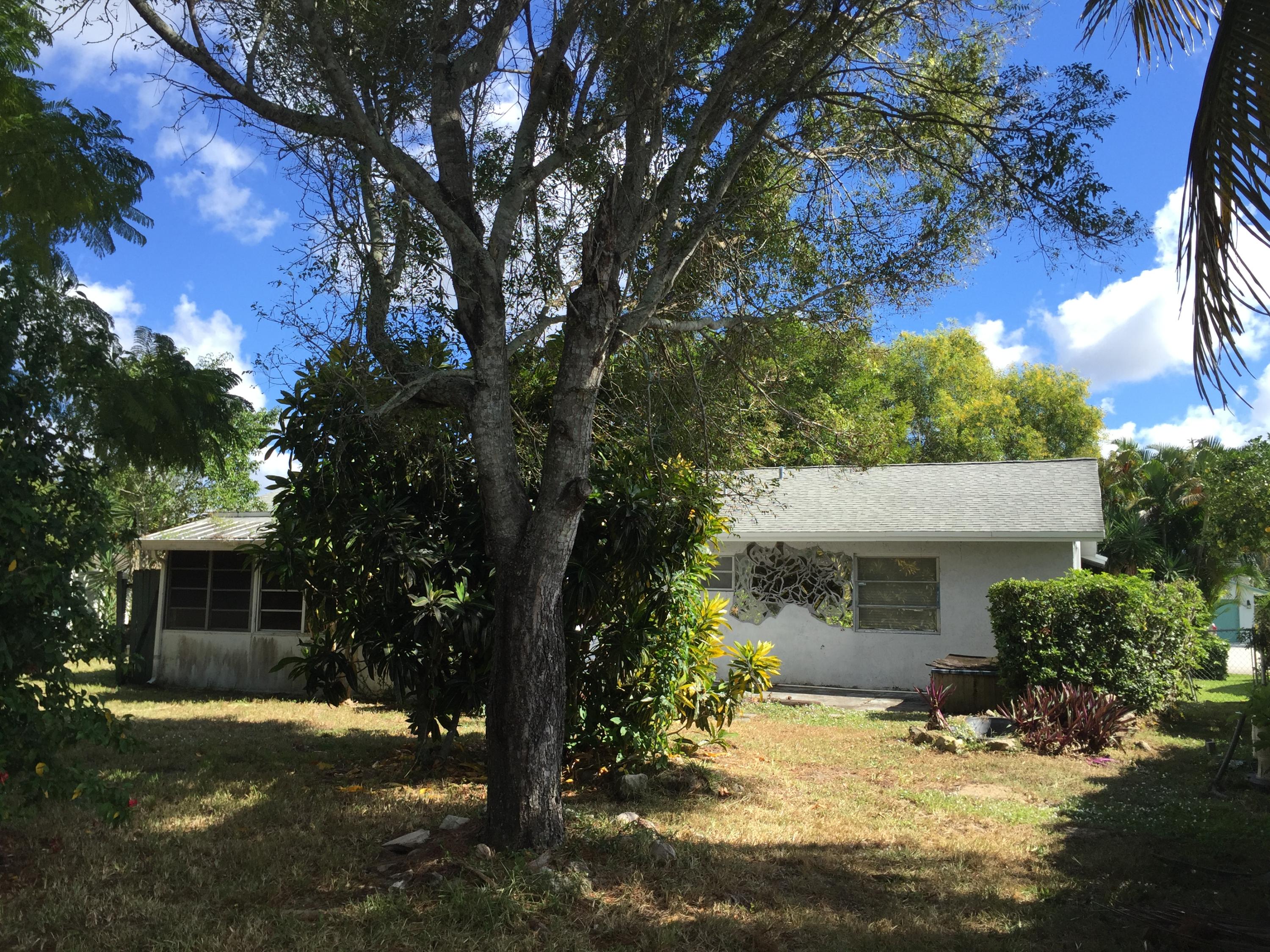 192 Bobwhite Road Royal Palm Beach, FL 33411 - Photo 19 of 35 IMG_3330