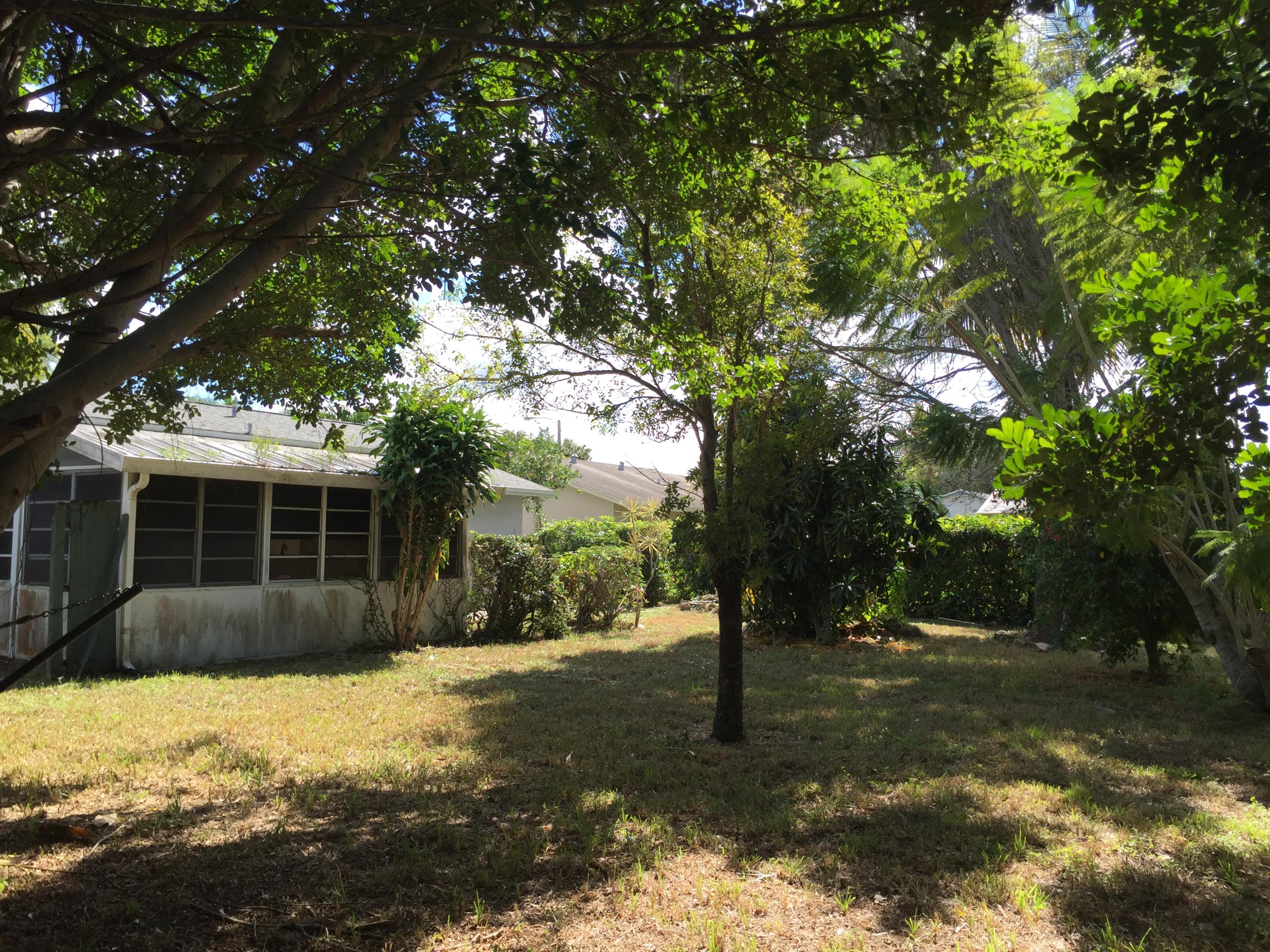 192 Bobwhite Road Royal Palm Beach, FL 33411 - Photo 24 of 35 IMG_3336