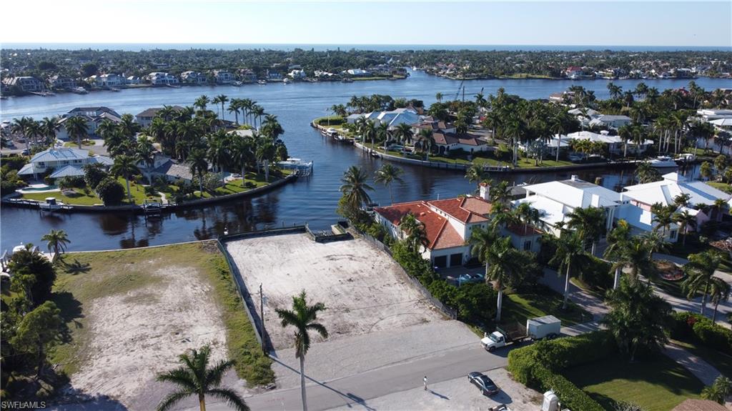2470 Tarpon Road Naples, FL 34102 - Photo 1 of 5 Gallery Image 1