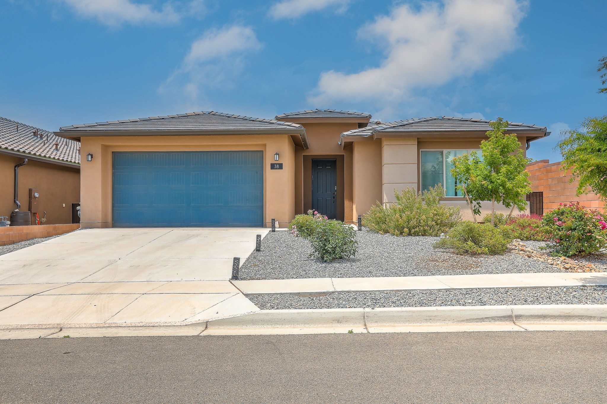 38 Avenida Colibri Santa Fe, NM 87508 - Photo 2 of 61