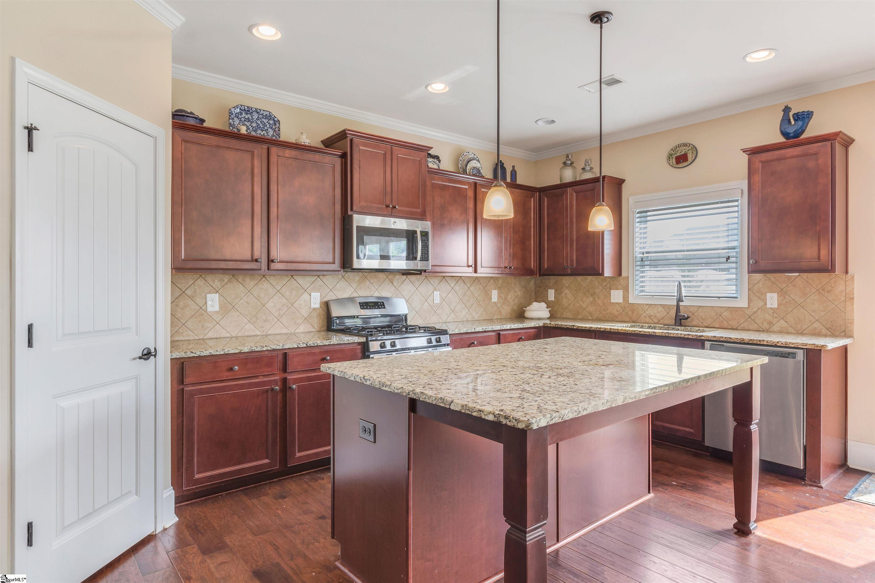 209 Marshfield Court Easley, SC 29642 - Photo 6 of 35