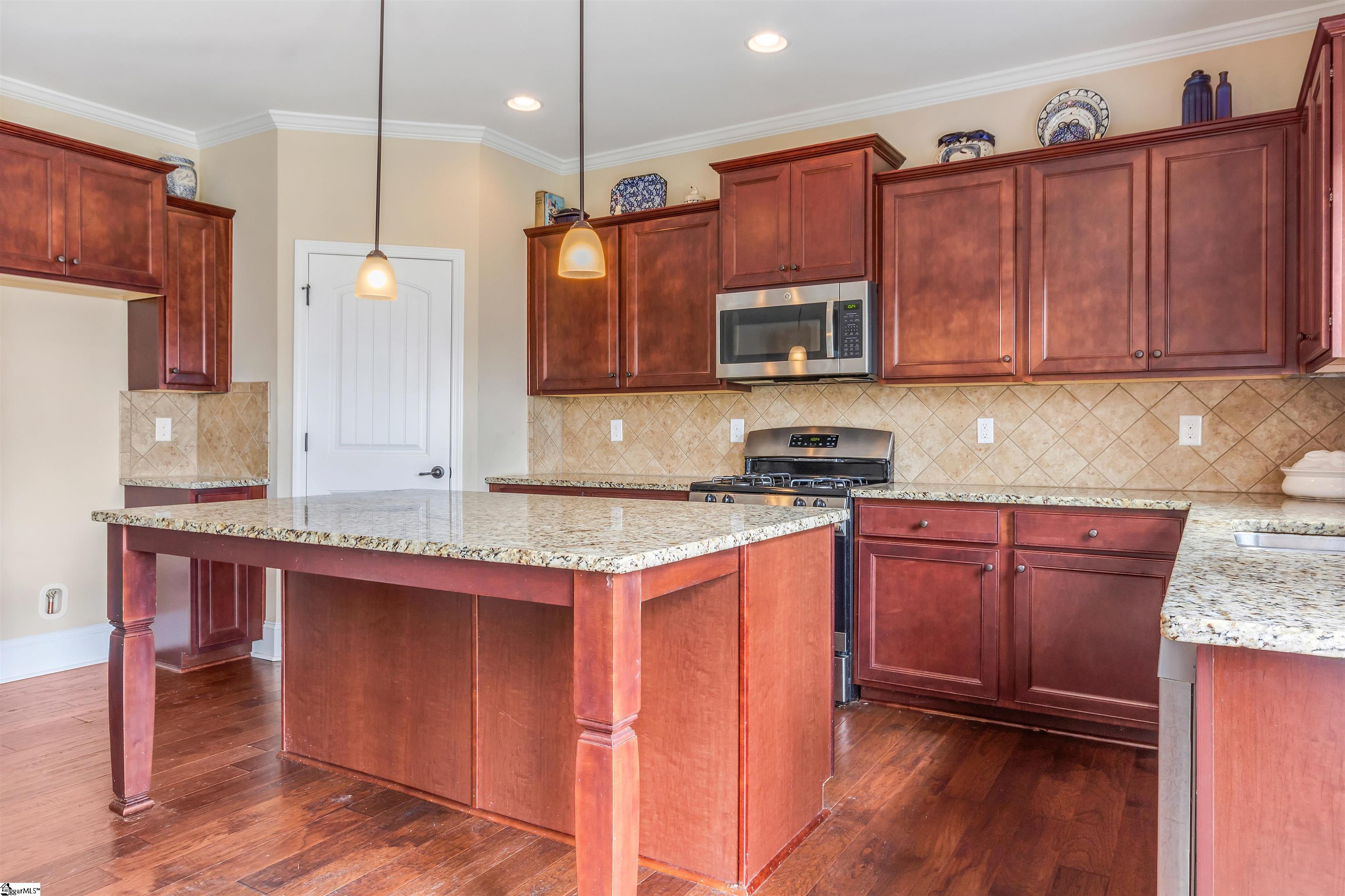 209 Marshfield Court Easley, SC 29642 - Photo 8 of 35