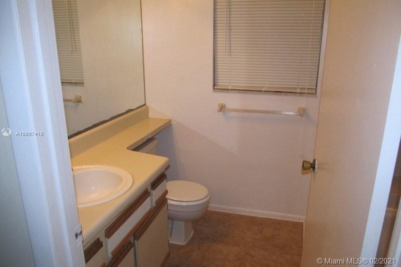 4381 West McNab Road, Unit 23 Pompano Beach, FL 33069 - Photo 3 of 8