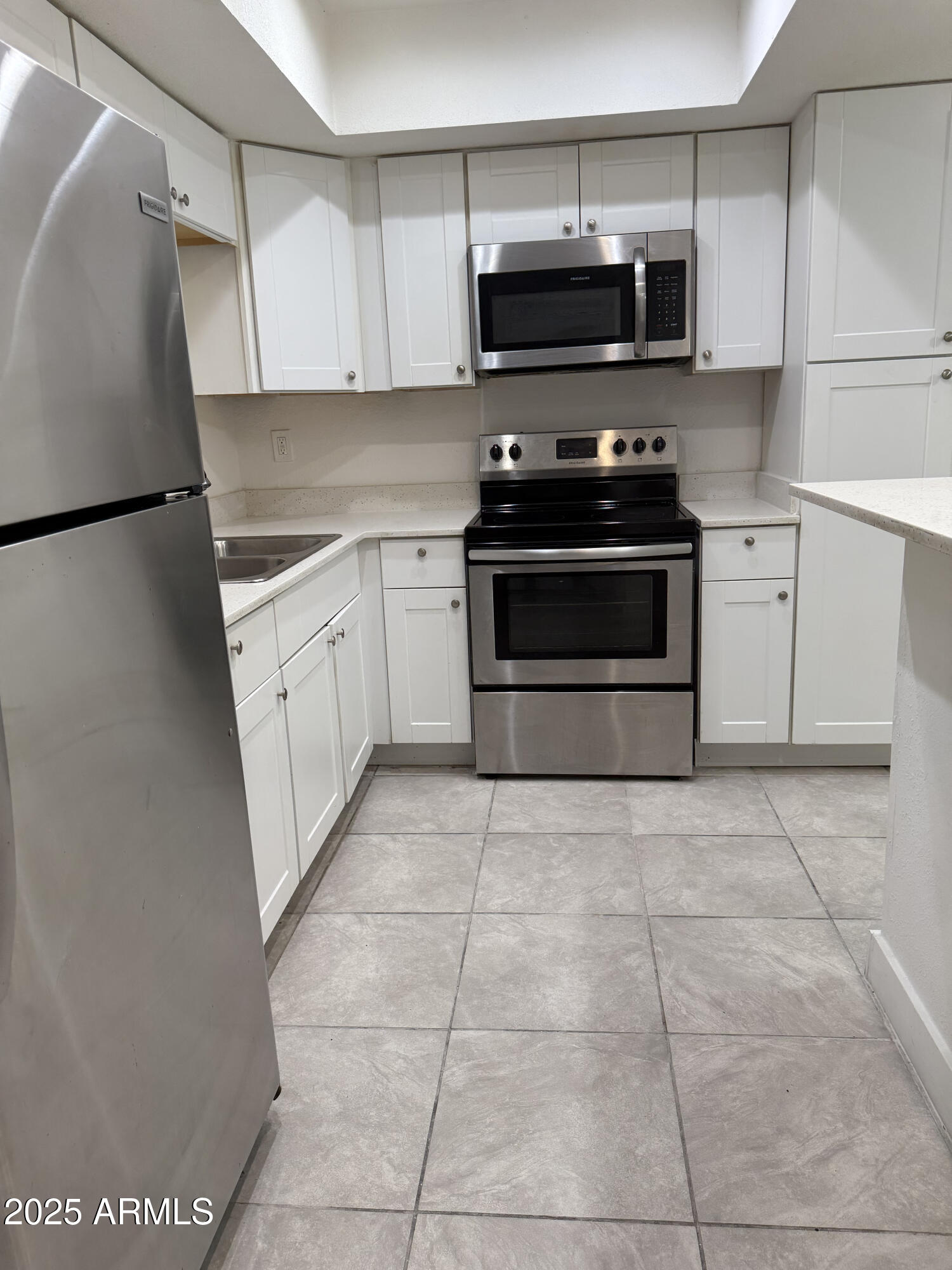 18202 Cave Creek Road, Unit 17S Phoenix, AZ 85032 - Photo 32 of 62 Kitchen