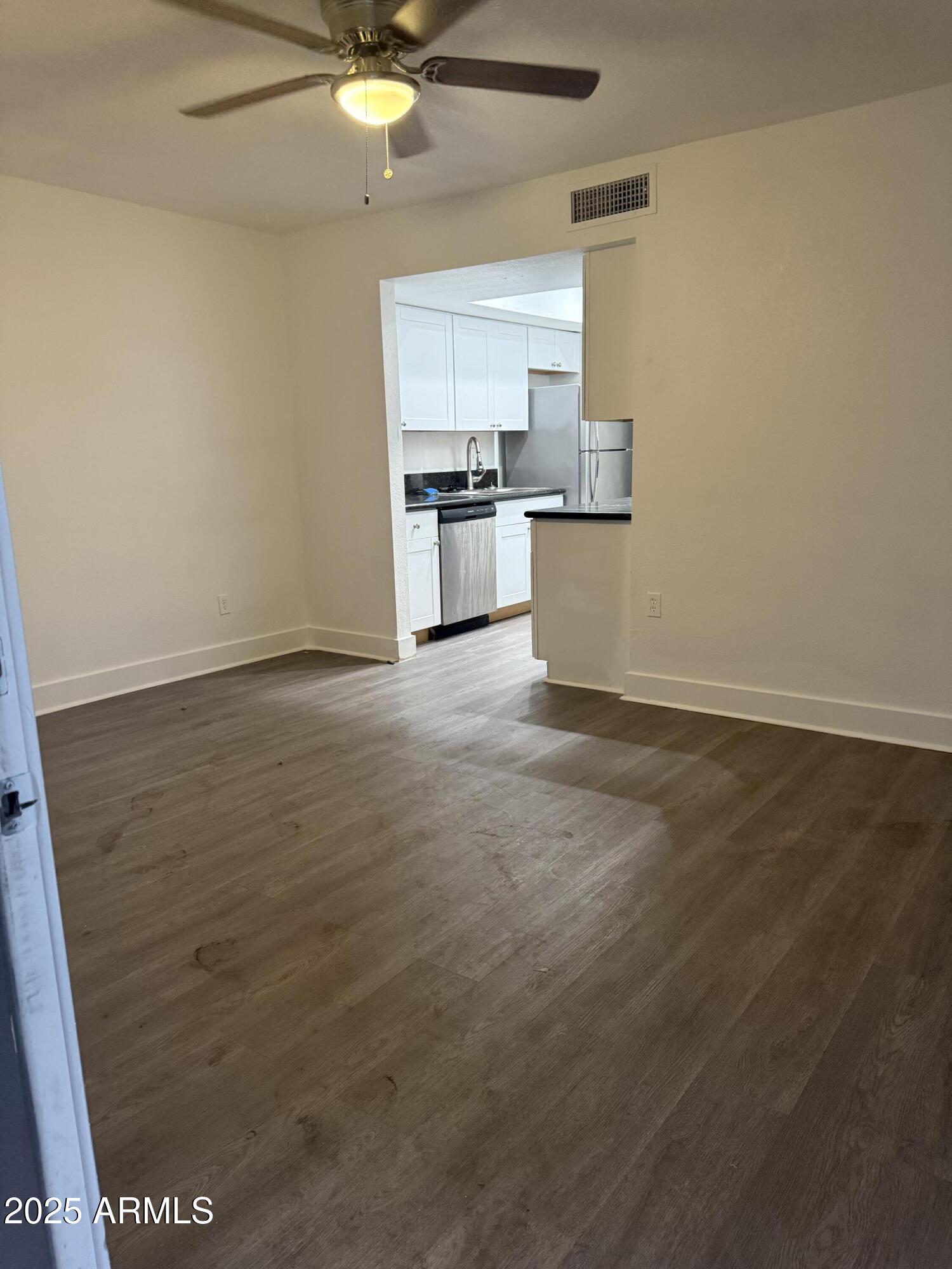 18202 Cave Creek Road, Unit 17S Phoenix, AZ 85032 - Photo 46 of 62 Living Room
