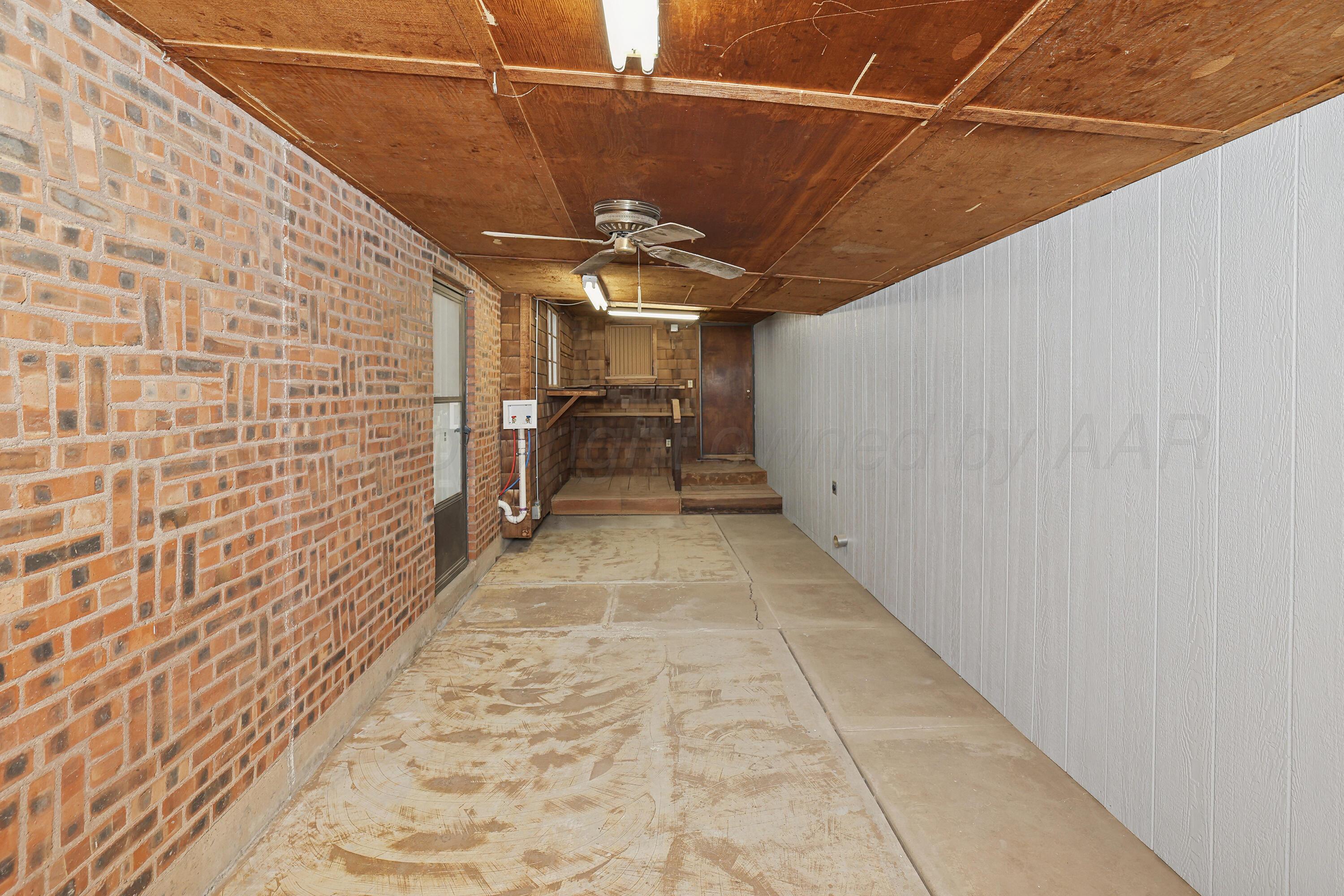 3909 Cheyenne Terrace Amarillo, TX 79106 - Photo 26 of 31 26-Sunroom