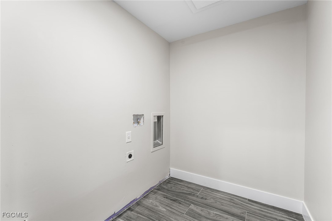 12860 Iona Road Fort Myers, FL 33908 - Photo 31 of 44 a view of an empty room