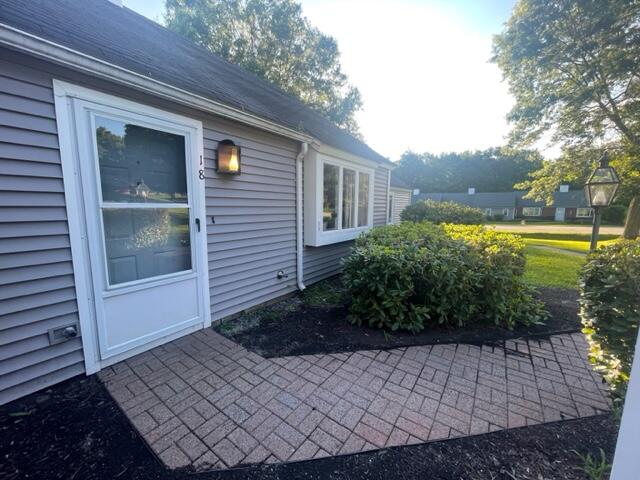 18 Colonial Way, Unit 18 Auburn, ME 04210 - Photo 6 of 34 IMG_3103