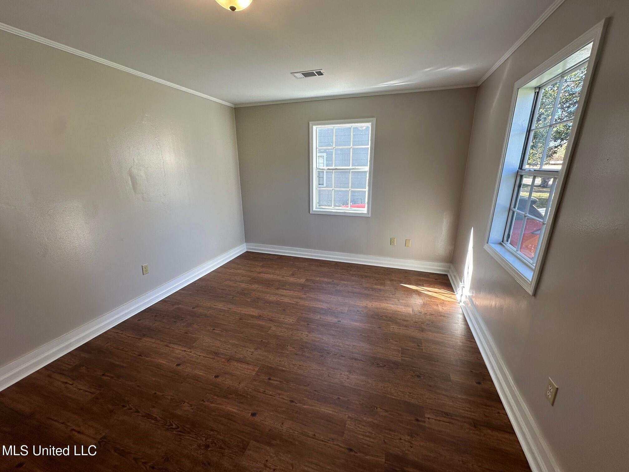 1007 Maple Street Cleveland, MS 38732 - Photo 3 of 18 Dining Room