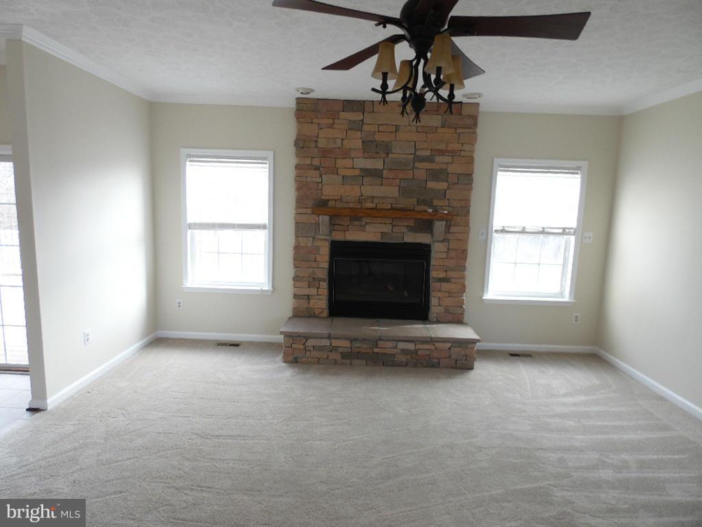 127 Spry Island Road Joppa, MD 21085 - Photo 10 of 30 Family Room