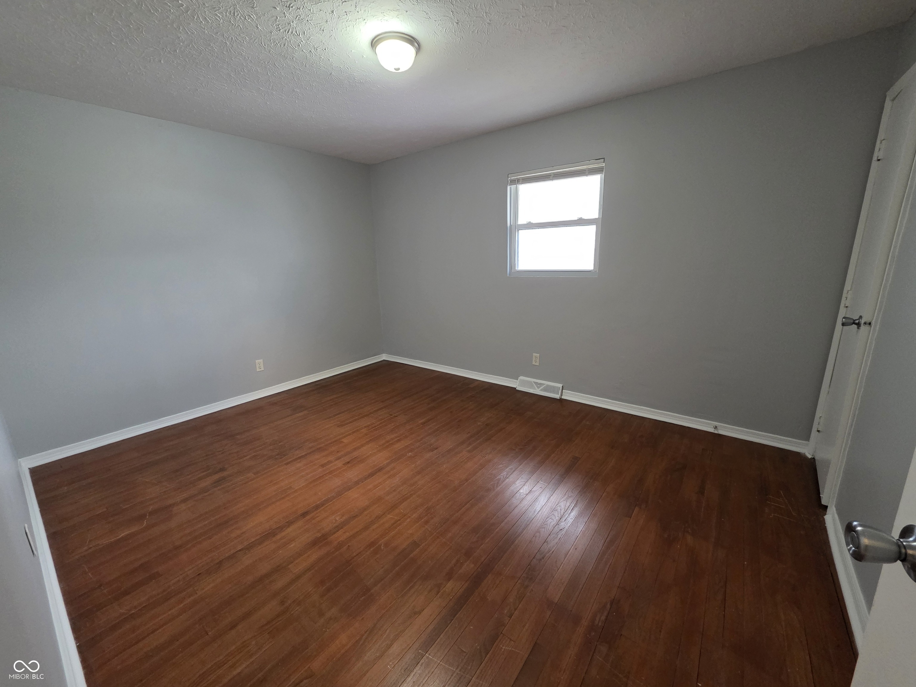 86 South 6th Avenue Beech Grove, IN 46107 - Photo 11 of 17