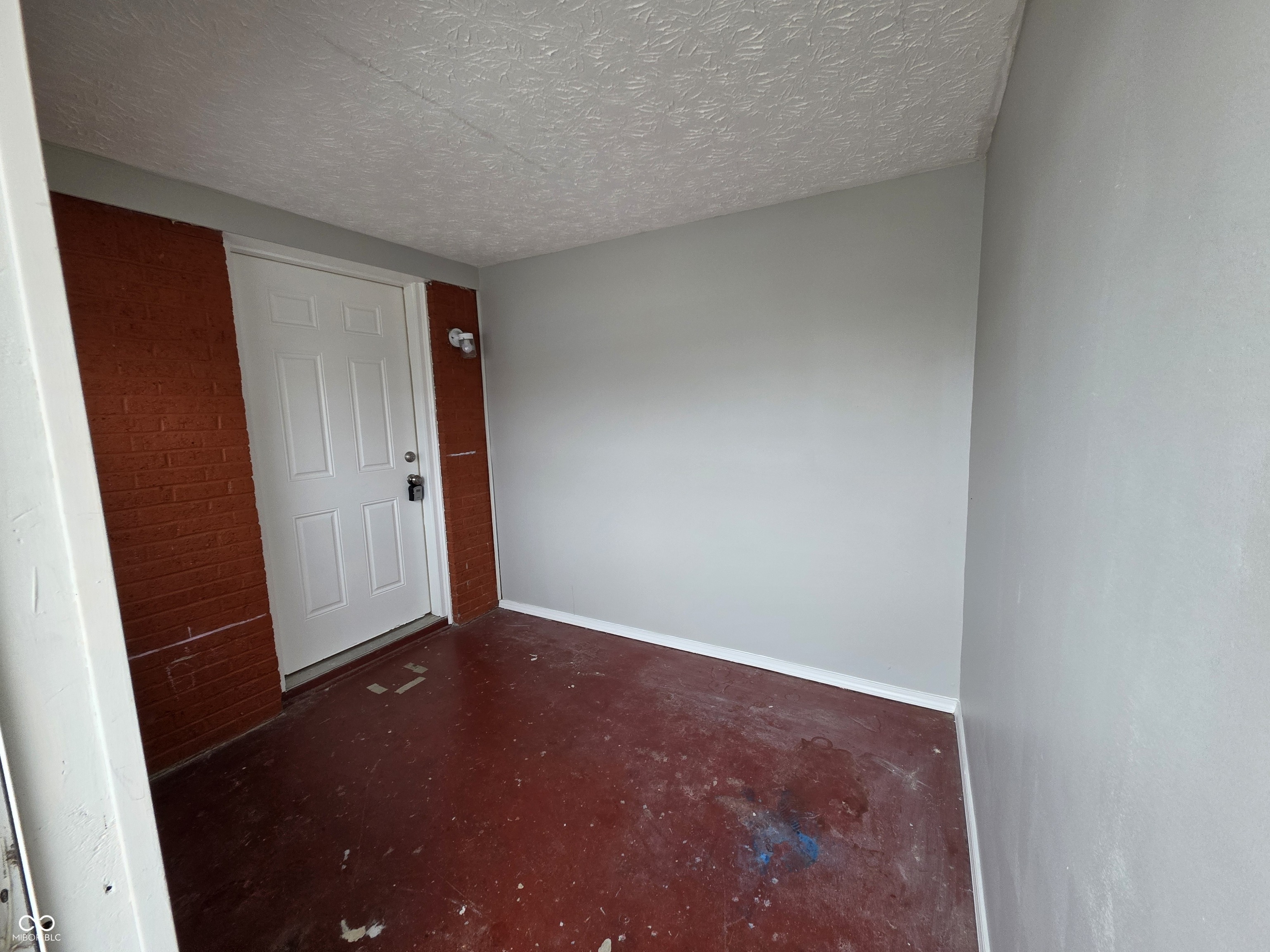 86 South 6th Avenue Beech Grove, IN 46107 - Photo 4 of 17