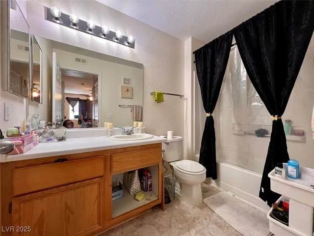 $185,000 | 3318 North Decatur Boulevard, Unit 2013, Las Vegas, NV 89130