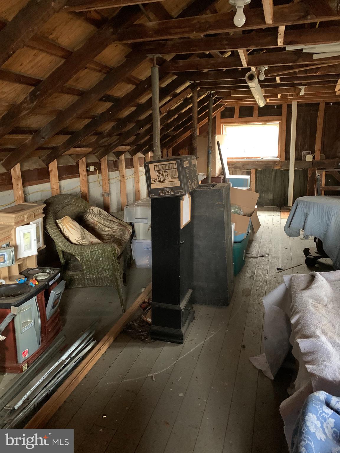 9602 Baltimore Road Frederick, MD 21701 - Photo 9 of 52 2nd story of work shed