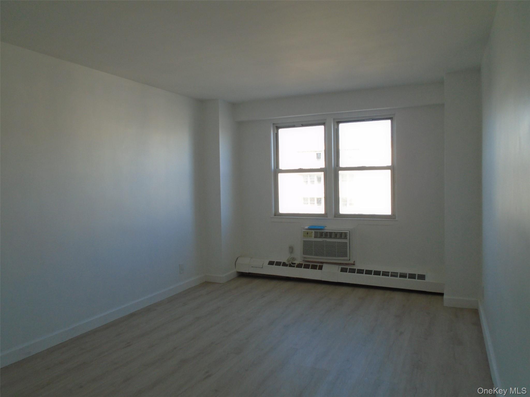 430 Shore Road, Unit 8G Long Beach, NY 11561 - Photo 18 of 28