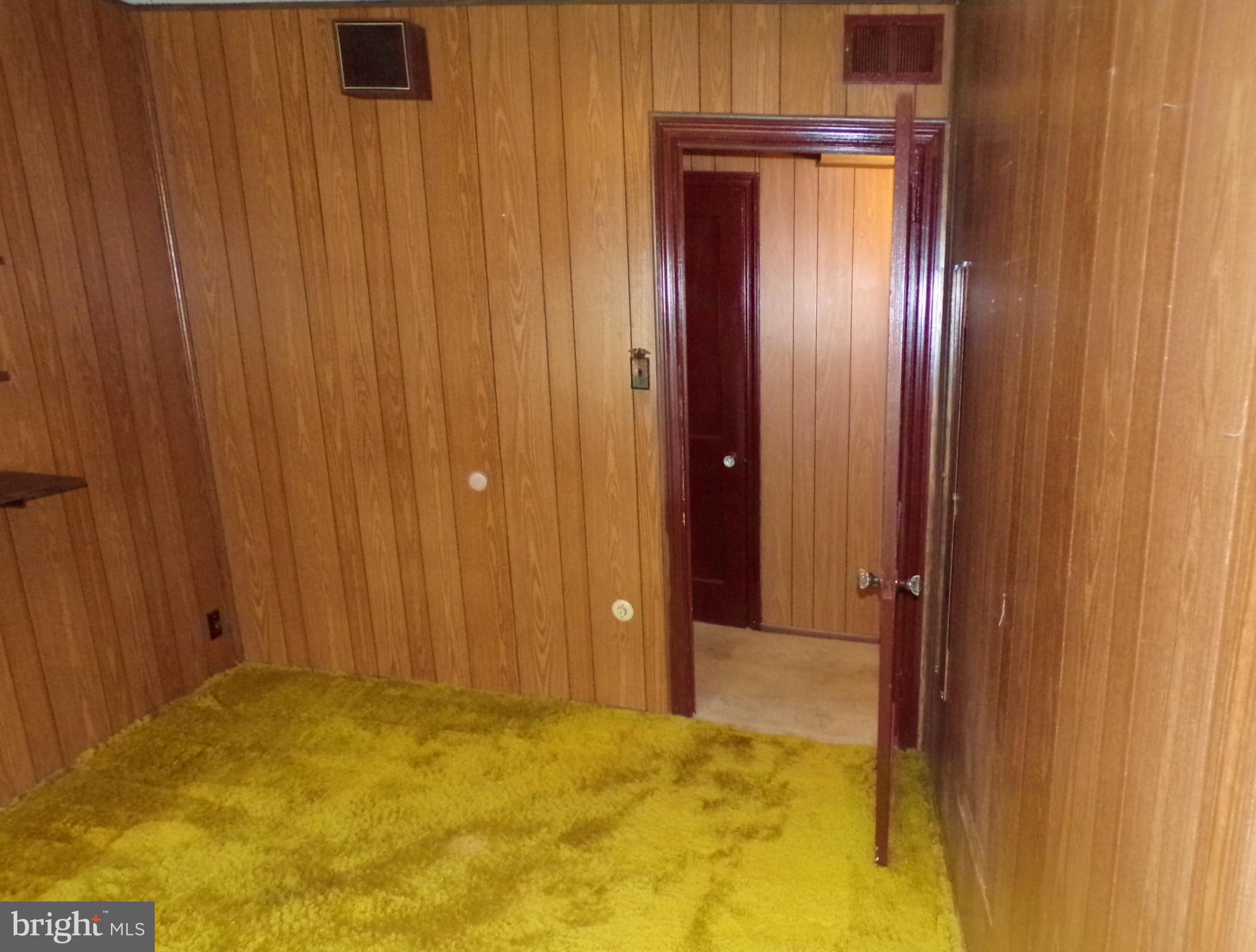 25 Lea Road New Castle, DE 19720 - Photo 15 of 33 25 Lea Rd - Bedroom 1