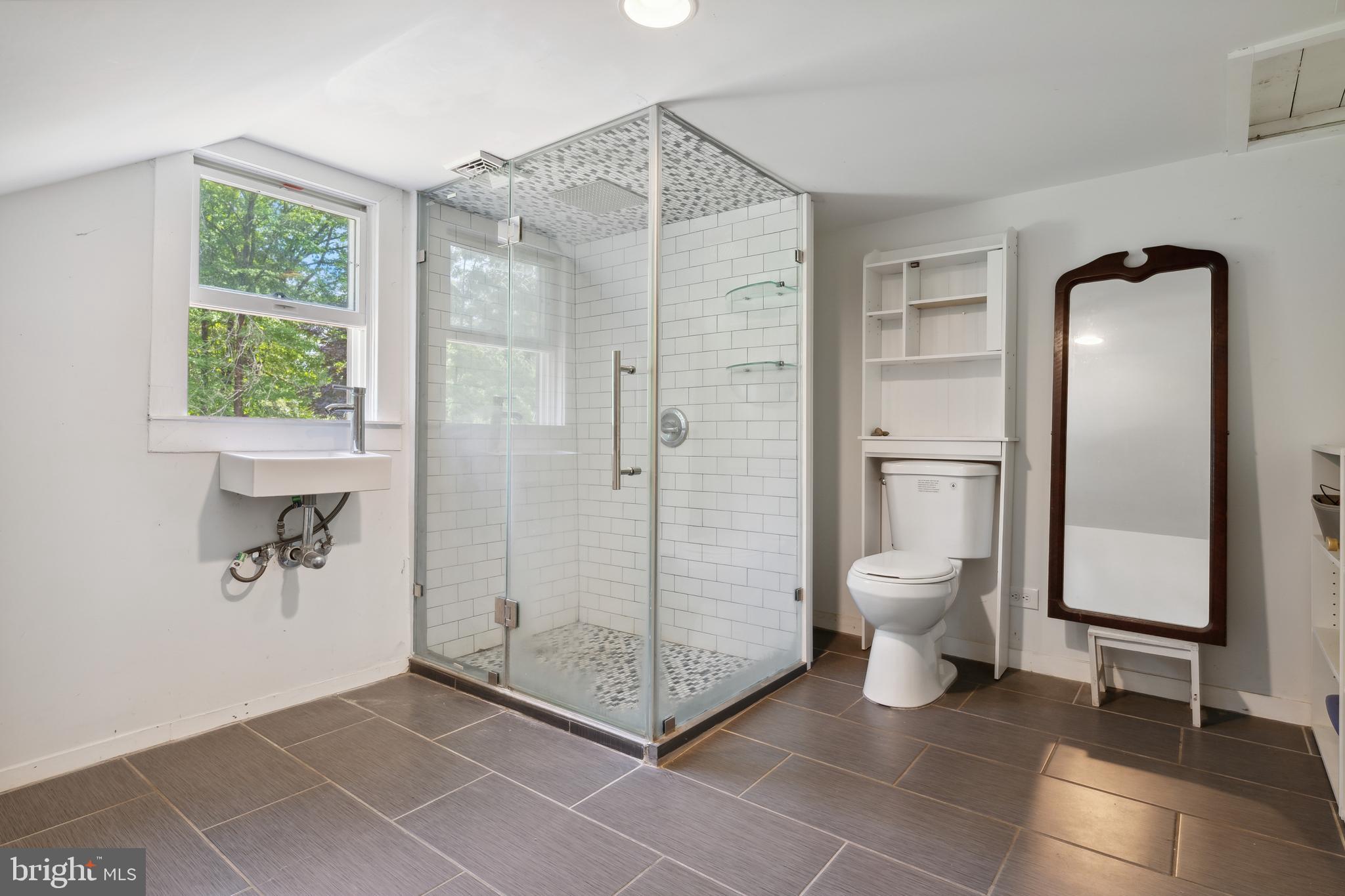 1391 Canal Road Princeton, NJ 08540 - Photo 21 of 29 2nd Floor Bathroom