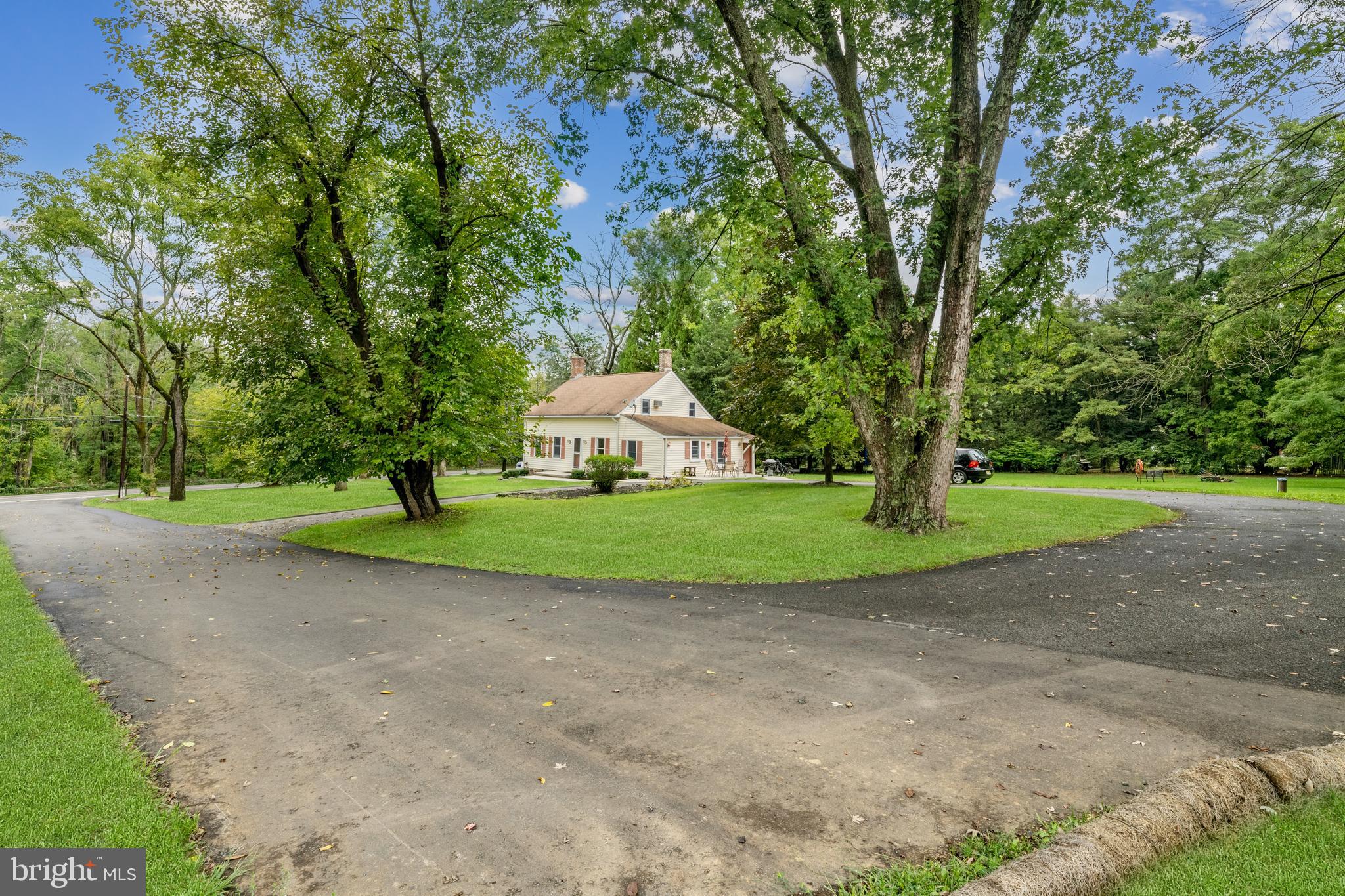 1391 Canal Road Princeton, NJ 08540 - Photo 27 of 29 Circular Driveway