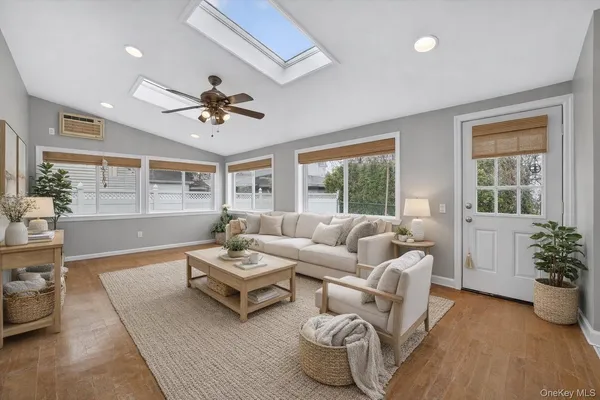 $5,600 | 4 Amackassin Terrace, Unit 1, Yonkers, NY 10703