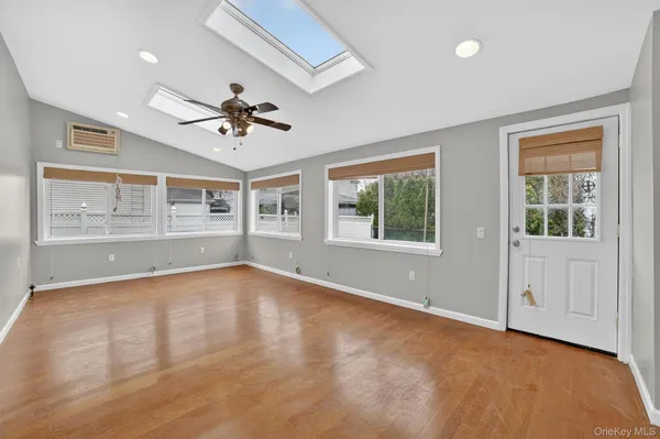 $5,600 | 4 Amackassin Terrace, Unit 1, Yonkers, NY 10703