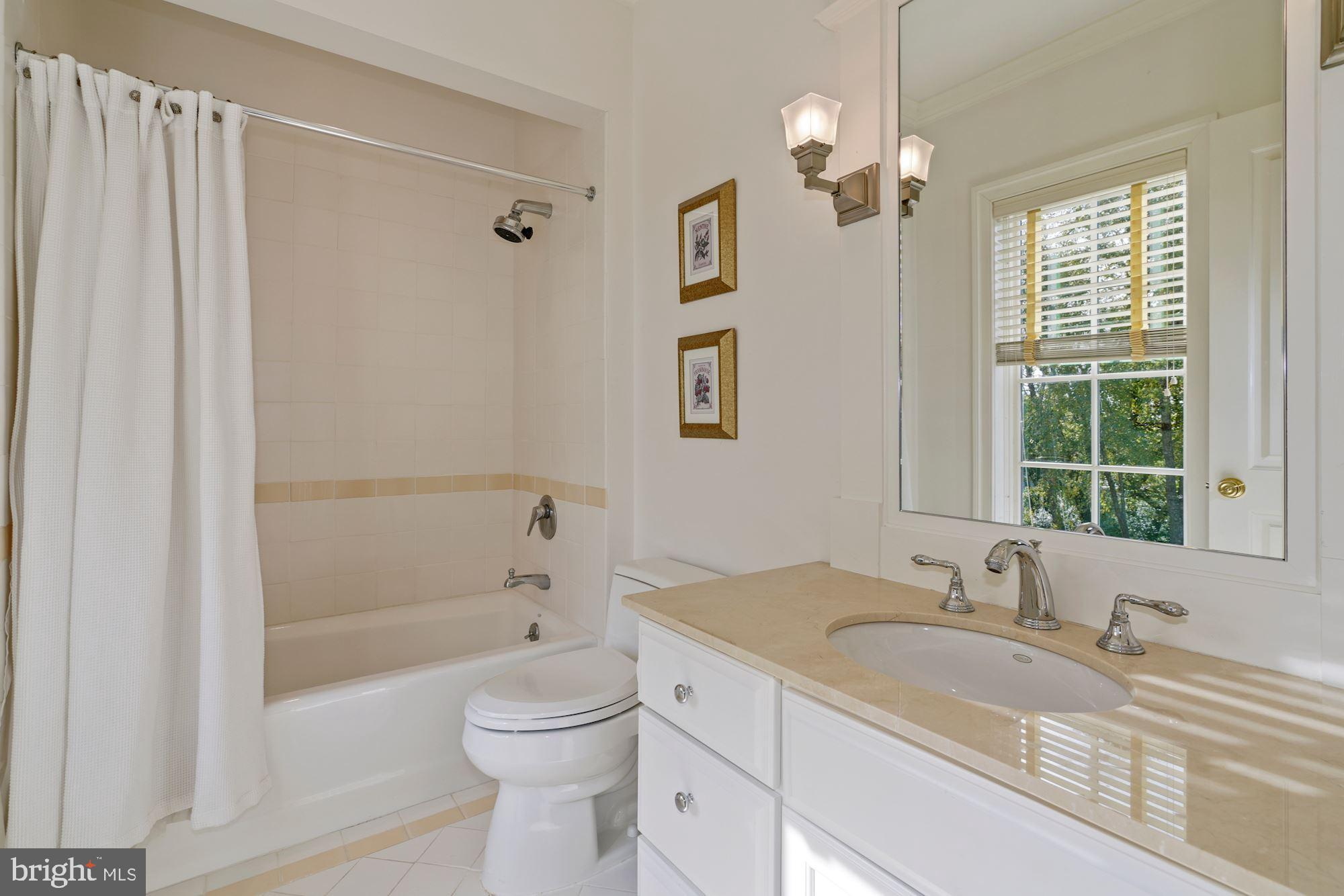 2960 Chain Bridge Road Northwest Washington, DC 20016 - Photo 26 of 40 En-suite Full Bath