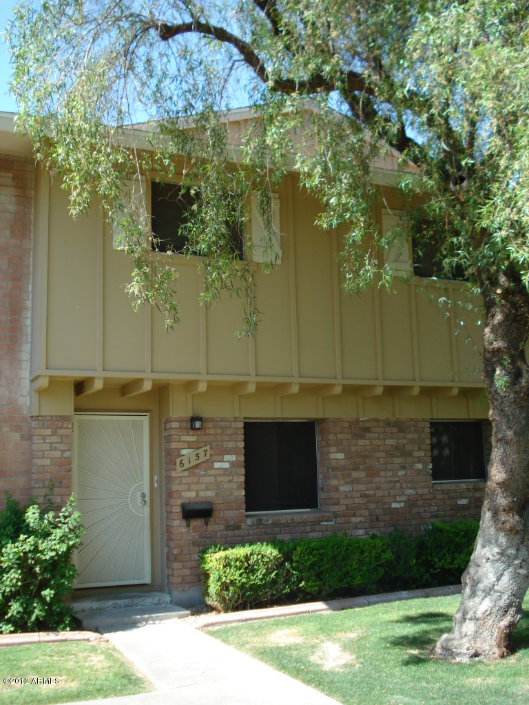 6157 North Granite Reef Road Scottsdale, AZ 85250 - Photo 1 of 29 Front elevation of townhouse