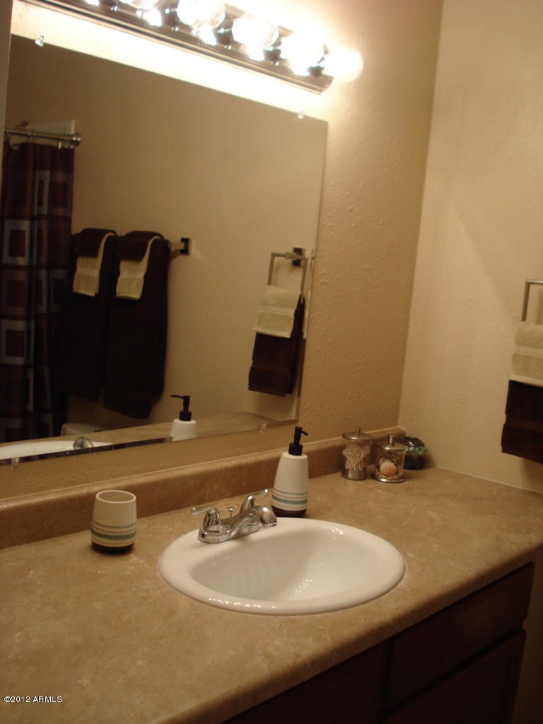6157 North Granite Reef Road Scottsdale, AZ 85250 - Photo 18 of 29 Bathroom 2