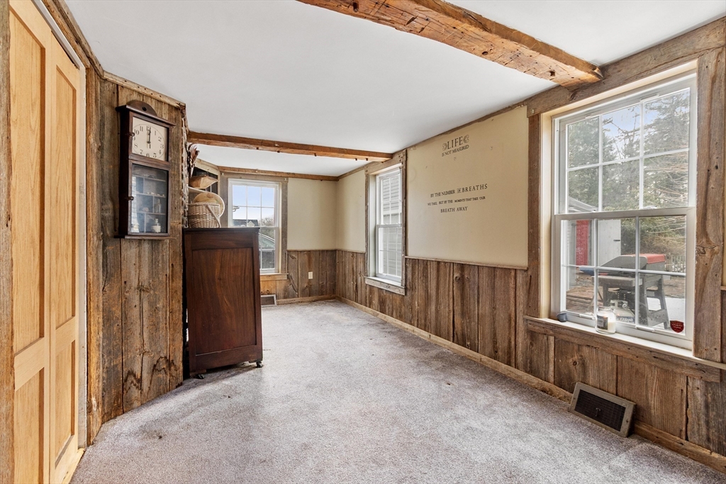 114 Chestnut Street Lunenburg, MA 01462 - Photo 22 of 35