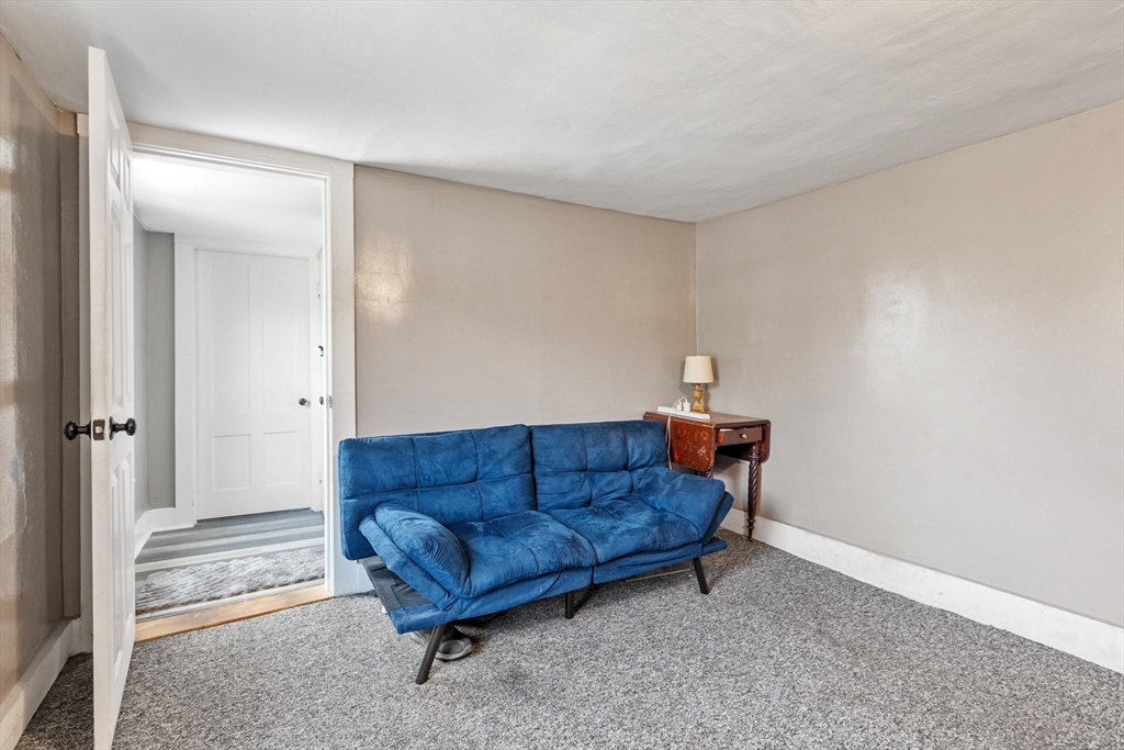 114 Chestnut Street Lunenburg, MA 01462 - Photo 27 of 35