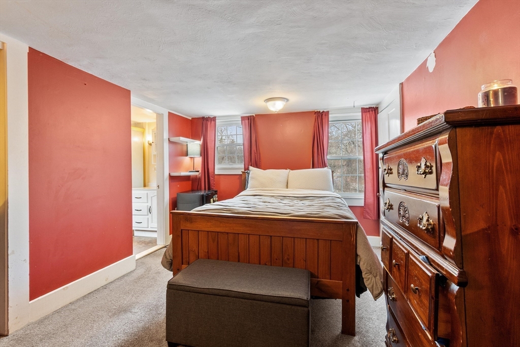 114 Chestnut Street Lunenburg, MA 01462 - Photo 33 of 35