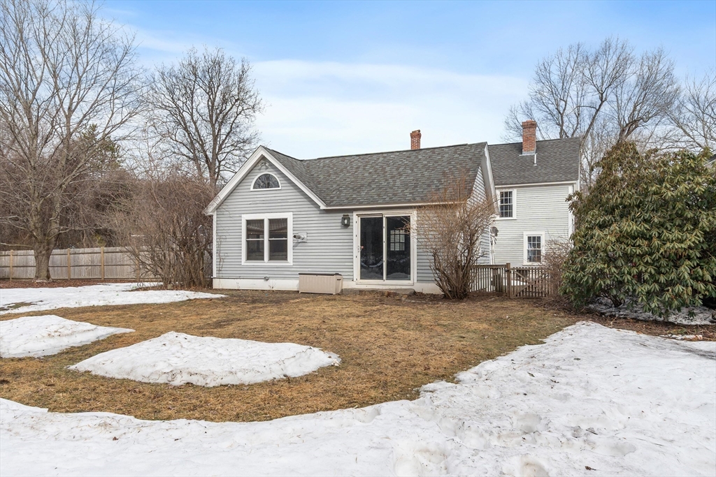 114 Chestnut Street Lunenburg, MA 01462 - Photo 5 of 35
