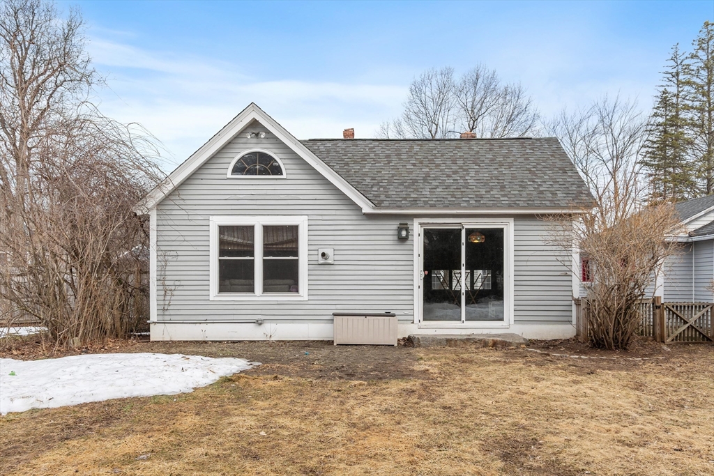 114 Chestnut Street Lunenburg, MA 01462 - Photo 6 of 35