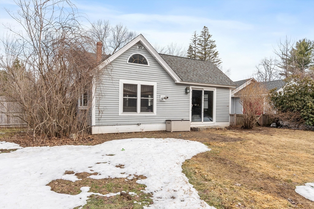 114 Chestnut Street Lunenburg, MA 01462 - Photo 7 of 35