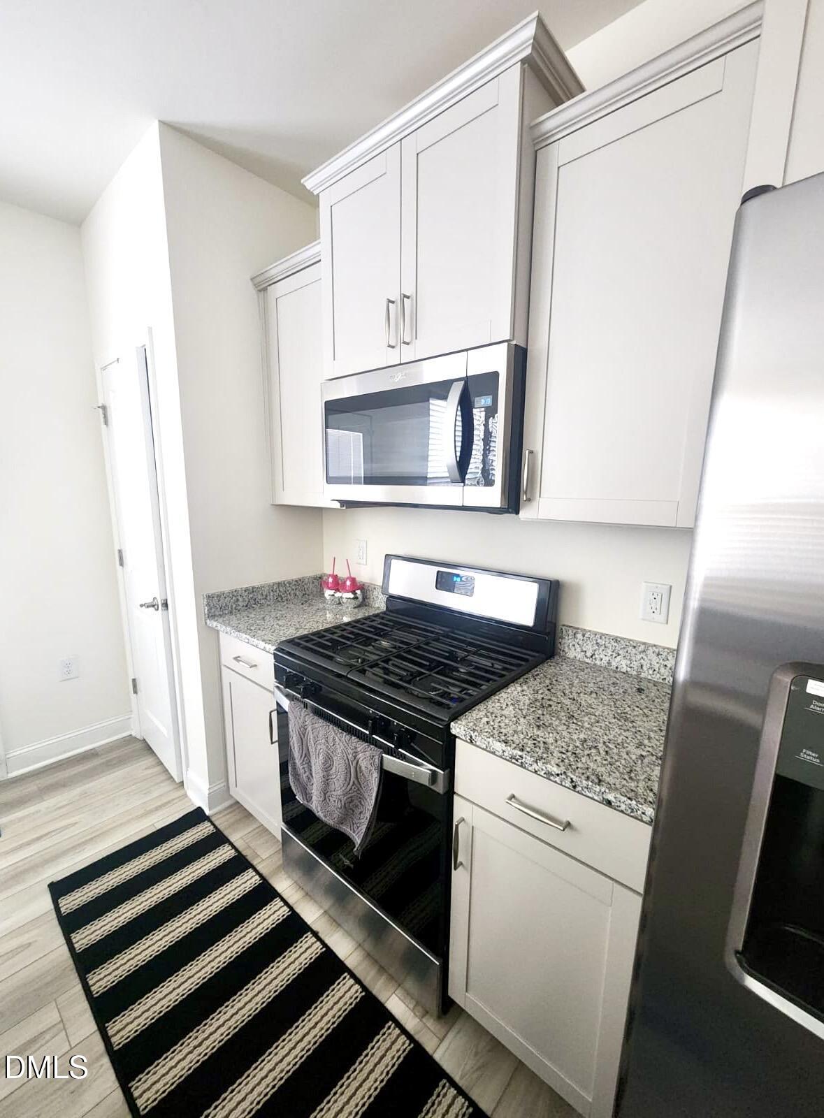 1417 Sunset Peak Way Durham, NC 27703 - Photo 7 of 21 8ac0f9d8-7a1a-4264-8c63-af85b594e25f