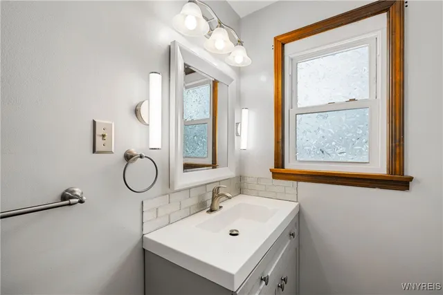 $2,250 | 133 Halstead Avenue, Cheektowaga, NY 14212