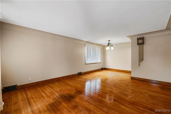 $2,250 | 133 Halstead Avenue, Cheektowaga, NY 14212