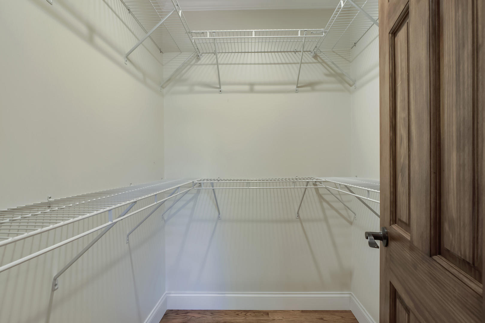 4013 Deerfield Road Knoxville, TN 37921 - Photo 19 of 30 21_DeerfieldRoad_4013_MasterCloset