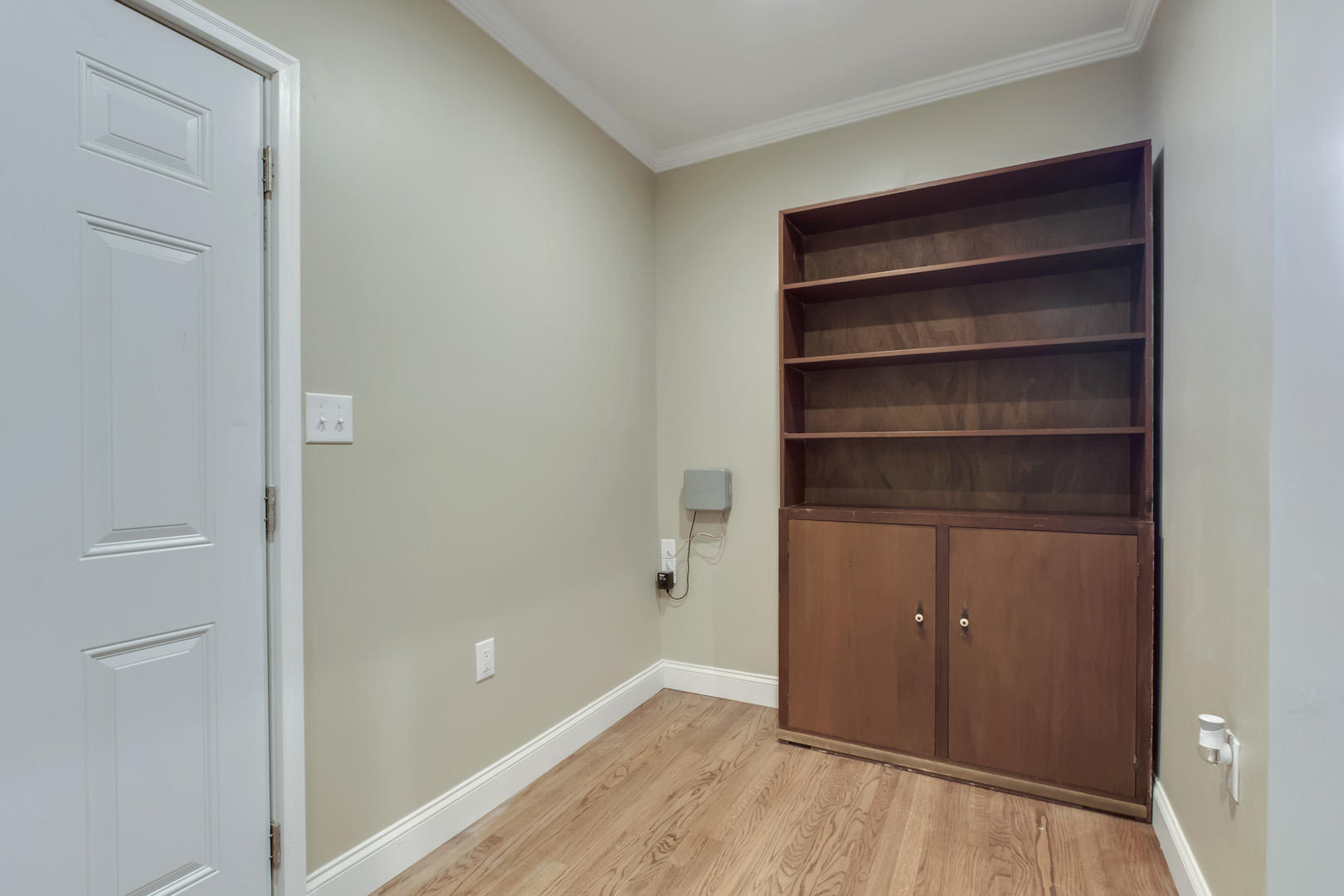 4013 Deerfield Road Knoxville, TN 37921 - Photo 24 of 30 26_DeerfieldRoad_4013_MudRoom01