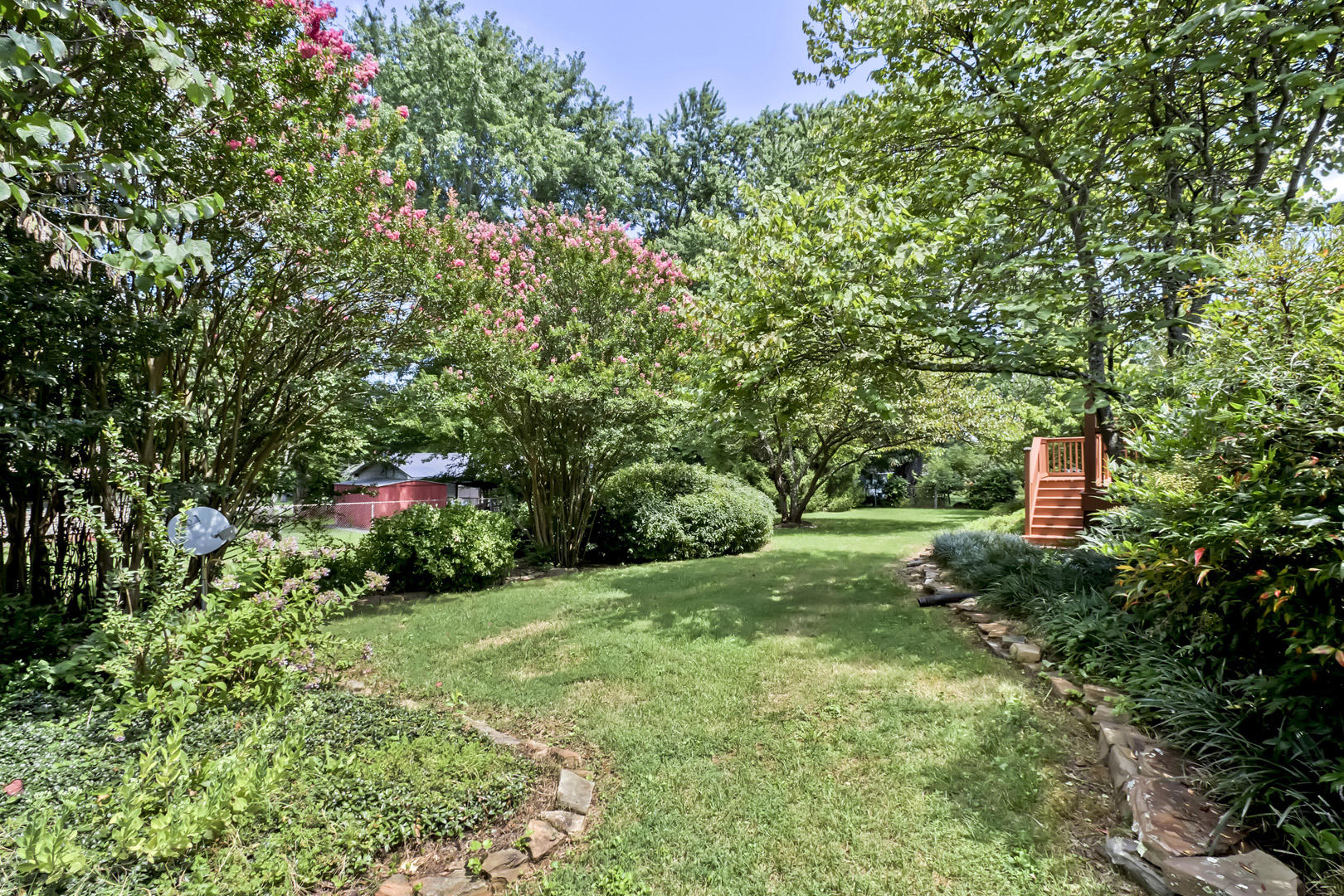 4013 Deerfield Road Knoxville, TN 37921 - Photo 29 of 30 31_DeerfieldRoad_4013_Backyard01