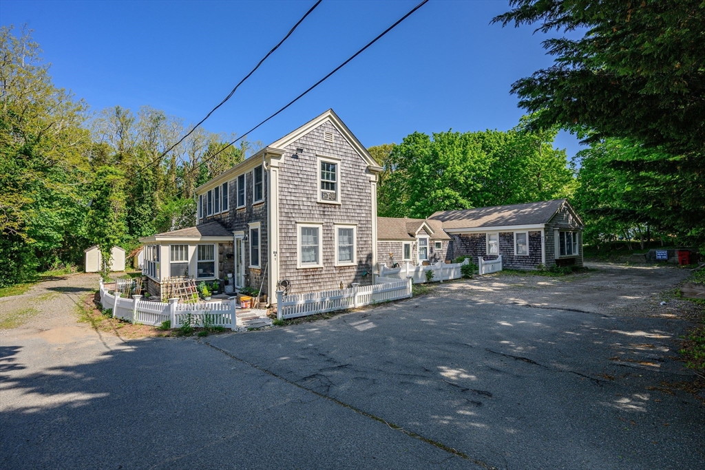 88 Route 6A Orleans, MA 02653 - Photo 17 of 27