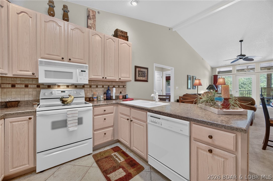 611 Lazy Days Road, Unit H11 Osage Beach, MO 65065 - Photo 6 of 51 Gallery Image 6