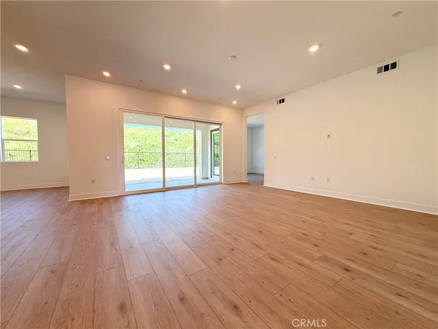 $6,000 | 29635 Corte Ballenas, Valencia, CA 91354