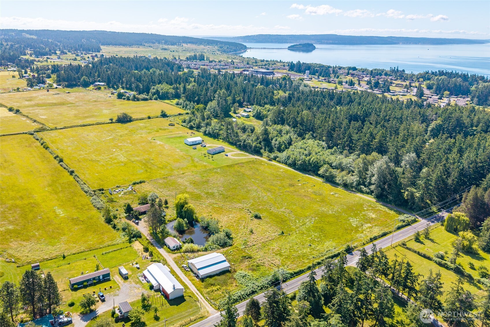 2842 Hunt Road Oak Harbor, WA 98277 - Photo 2 of 35