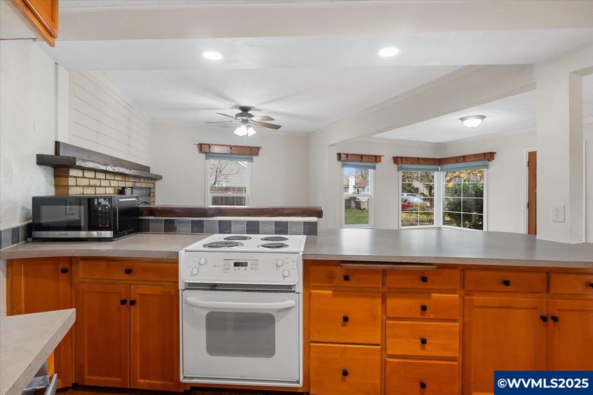 1510 Southwest Walnut Street Albany, OR 97321 - Photo 9 of 34 Gallery Image 9