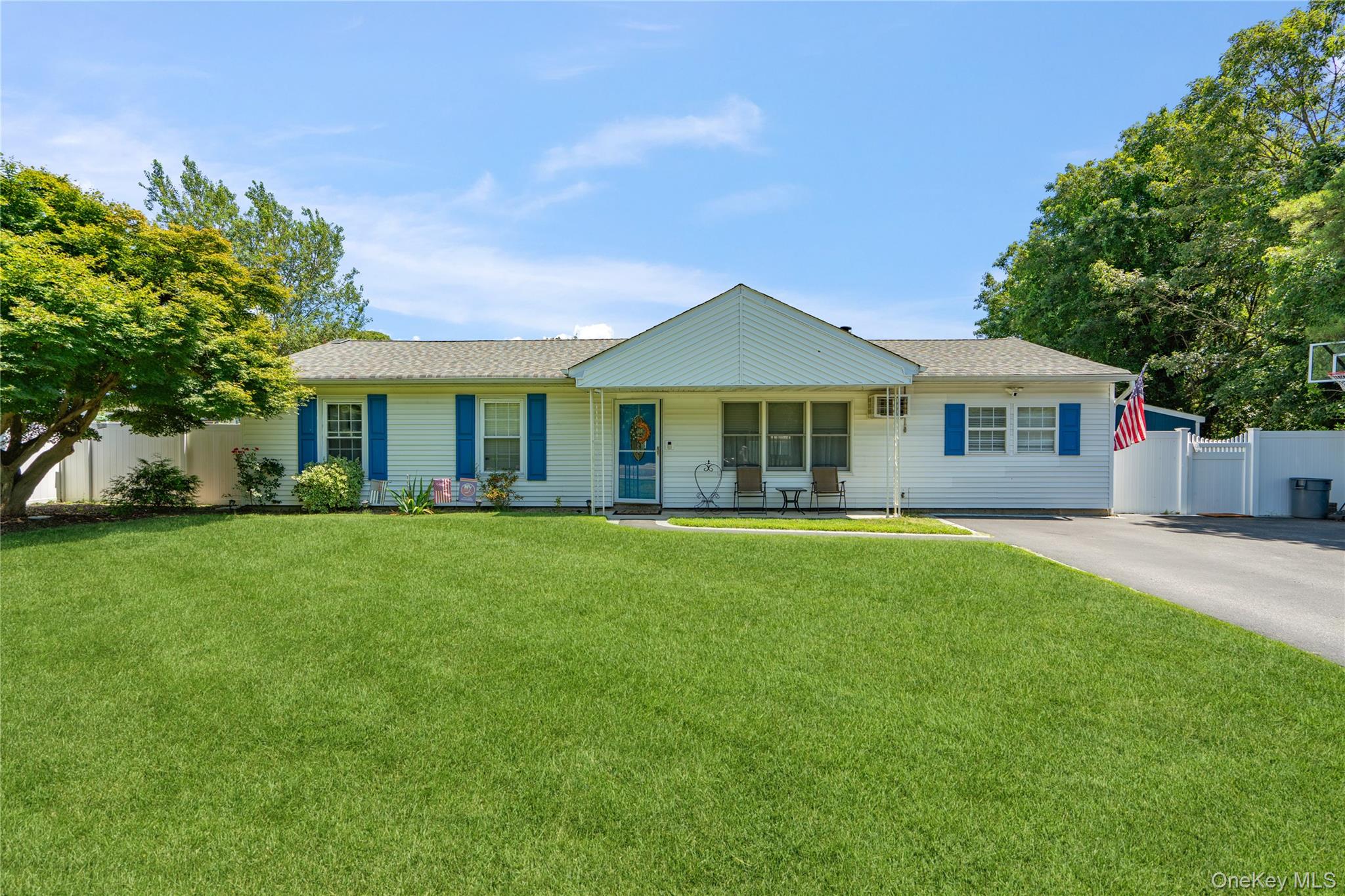 549 Blue Point Road Farmingville, NY 11738 - Photo 1 of 1 Gallery Image 1