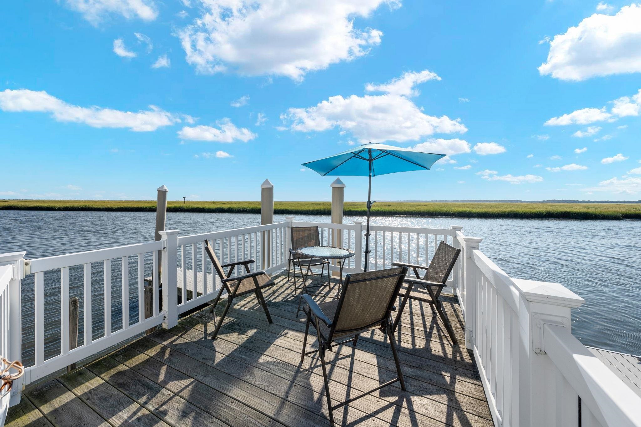 1 Leonards Avalon, NJ 08202 - Photo 20 of 22 an outdoor view of a patio