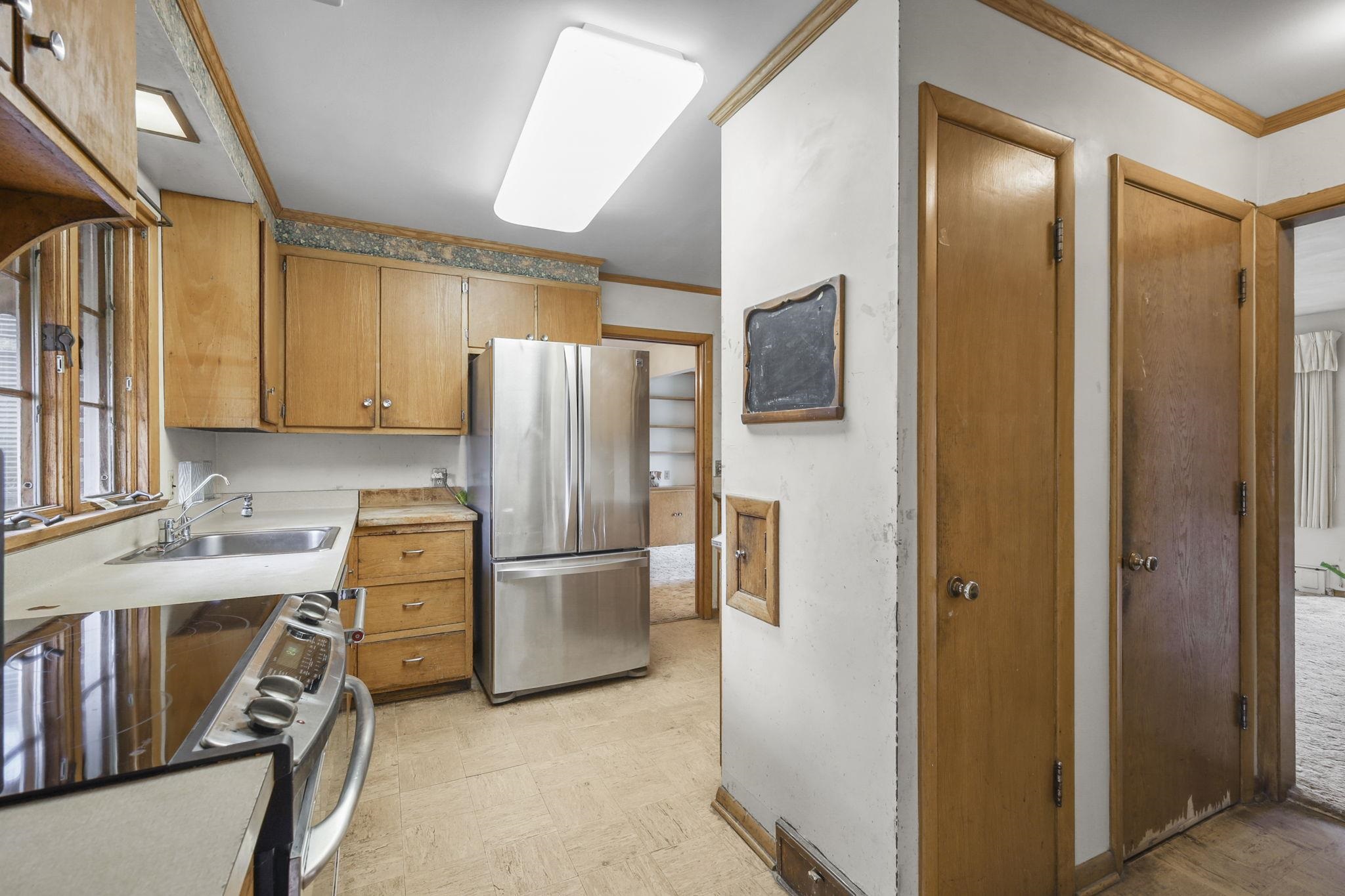 3625 Spring Street Madison, WI 53711 - Photo 11 of 62