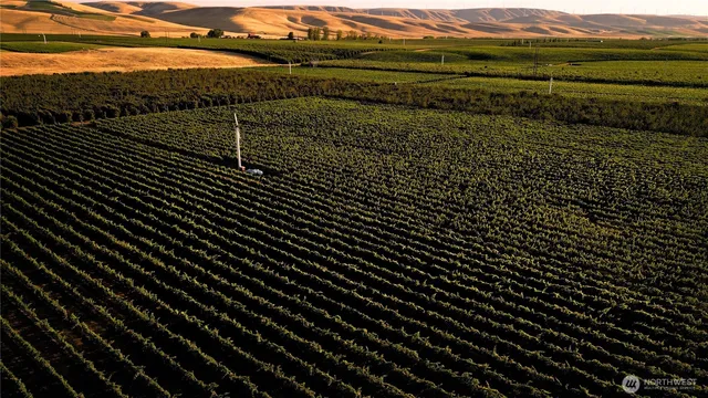 $1,450,000 | 129650 Edwards Road, Milton Freewater, OR 97862